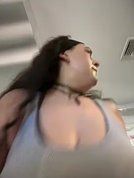ThicBunz online show from May 2026 02:00:01 PM