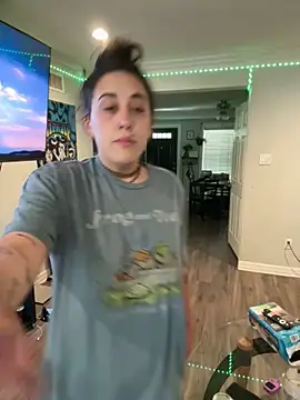 ThicBunz online show from May 2026 05:19:01 PM