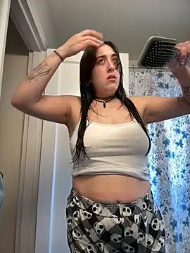 ThicBunz online show from May 2026 04:26:02 PM