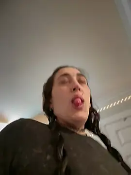 ThicBunz online show from June 2026 03:56:02 PM
