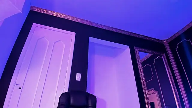 JeyLee online show from March 2025 02:45:02 PM