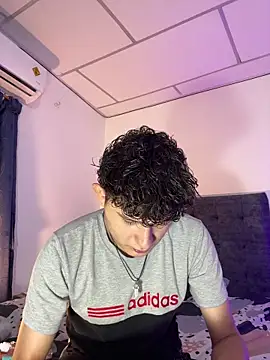 Snapshot of Nathan_Bluee chatting on November 2025 03:01:02 PM Nathan Bluee online show from November 2025 03:01:02 PM