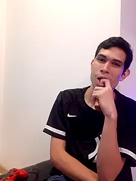 Snapshot of MrCalicoTV chatting on December 2024 12:11:02 AM MrCalicoTV online show from December 2024 12:11:02 AM