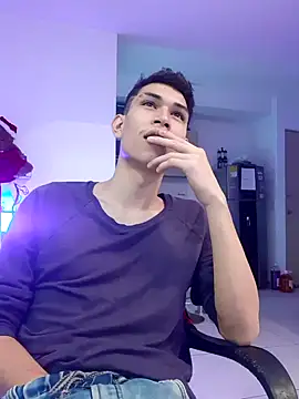 Snapshot of MrCalicoTV chatting on December 2024 09:17:01 PM MrCalicoTV online show from December 2024 09:17:01 PM