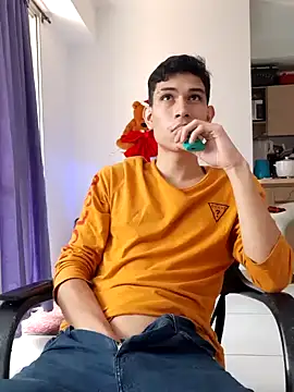 Snapshot of MrCalicoTV chatting on December 2024 08:15:02 PM MrCalicoTV online show from December 2024 08:15:02 PM