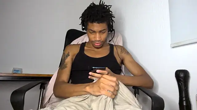 Snapshot of Skinnyblackman chatting on June 2026 03:13:02 AM Skinnyblackman online show from June 2026 03:13:02 AM