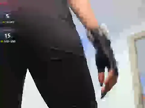 Snapshot of queen_findom chatting on October 2025 01:31:01 AM queen findom online show from October 2025 01:31:01 AM