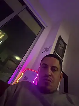 juicyj1311 online show from April 2026 06:55:01 AM