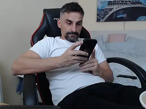 Snapshot of amydamarw chatting on February 2026 11:17:01 AM amydamarw online show from February 2026 11:17:01 AM