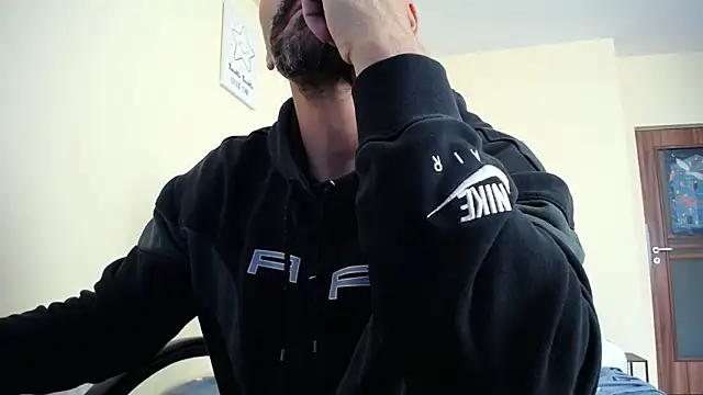 Snapshot of amydamarw chatting on April 2026 02:06:02 PM amydamarw online show from April 2026 02:06:02 PM