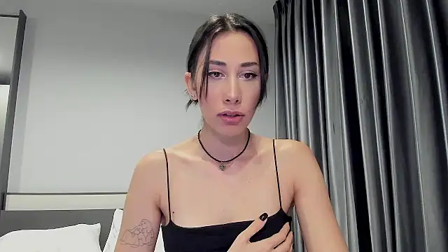 Sophiehii online show from January 2025 12:41:01 PM