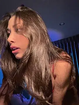 Sophiehii online show from May 2026 12:11:01 PM