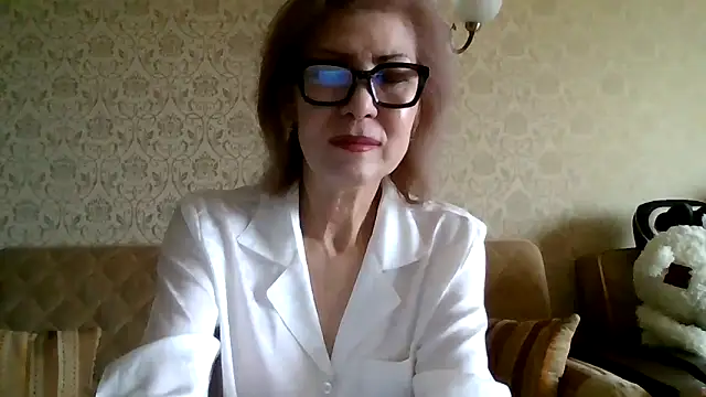Elegant00Lady online show from May 2026 04:07:01 AM
