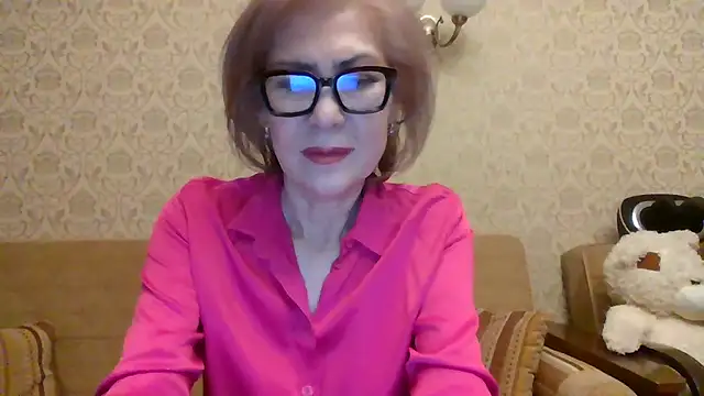 Elegant00Lady online show from May 2026 04:03:01 PM