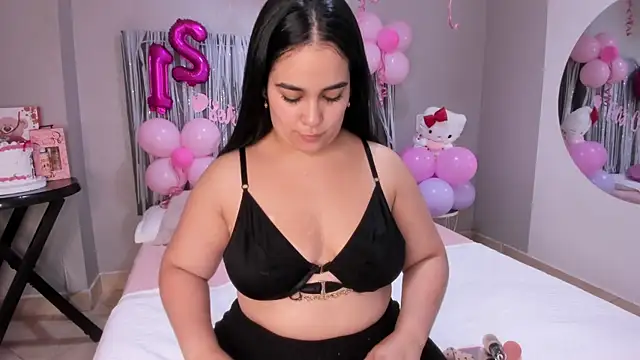 Snapshot of emma_lye chatting on October 2025 09:41:01 PM emma lye online show from October 2025 09:41:01 PM