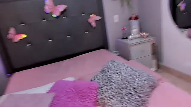emma lye online show from July 2026 01:37:01 PM