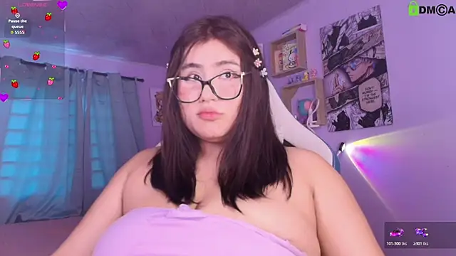 Snapshot of juli_juliana chatting on June 2026 07:34:02 PM juli juliana online show from June 2026 07:34:02 PM