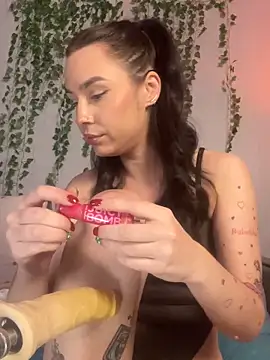 Snapshot of MiaNell chatting on November 2025 12:10:02 AM MiaNell online show from November 2025 12:10:02 AM