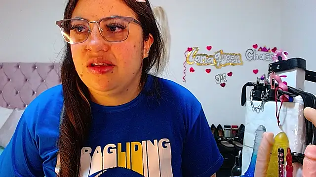 lanaqueen699 online show from September 2025 12:17:01 PM