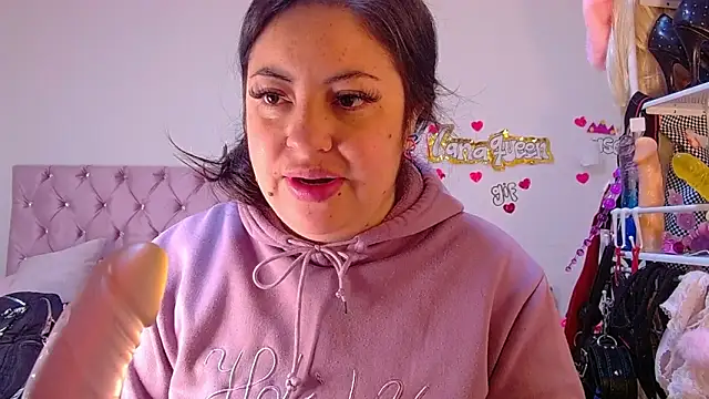 lanaqueen699 online show from June 2026 12:18:02 PM