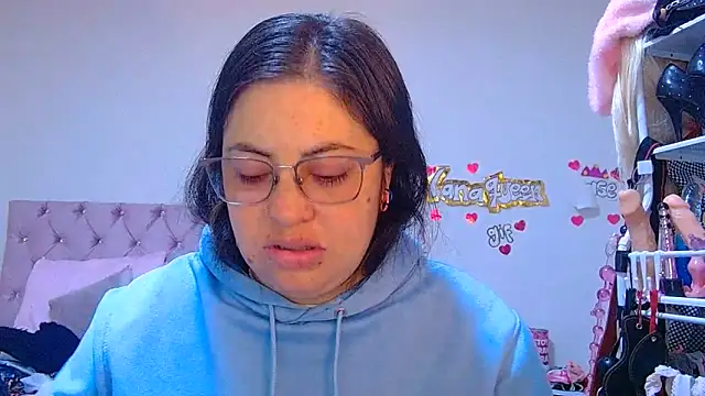 lanaqueen699 online show from June 2026 12:14:02 PM