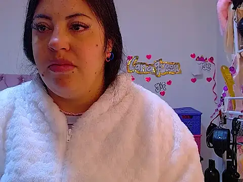 lanaqueen699 online show from July 2026 12:10:01 PM