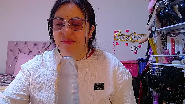 lanaqueen699 online show from July 2026 12:19:02 PM