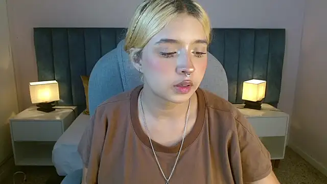 april bunnyy online show from January 2025 07:07:02 PM