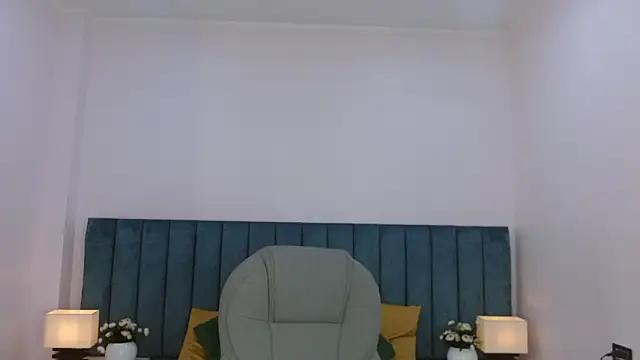 april bunnyy online show from June 2026 09:25:02 PM