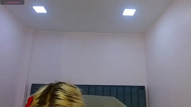 april bunnyy online show from July 2026 08:15:01 PM