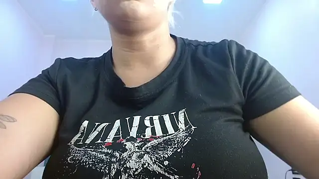 april bunnyy online show from July 2026 08:57:01 PM