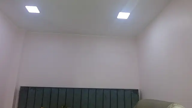 april bunnyy online show from July 2026 08:55:01 PM