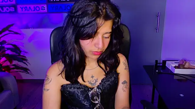 Snapshot of UnderBaby_ chatting on October 2025 02:53:01 AM UnderBaby online show from October 2025 02:53:01 AM