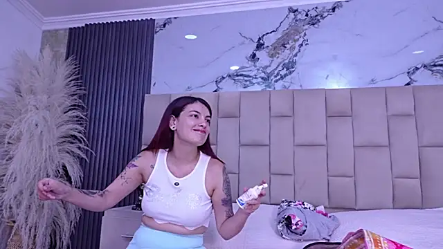 Melany Luv online show from June 2026 09:31:02 PM