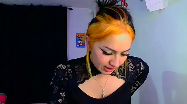 Snapshot of lucycherry__ chatting on December 2024 12:20:02 AM lucycherry online show from December 2024 12:20:02 AM