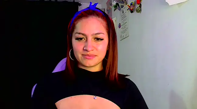 Snapshot of lucycherry__ chatting on February 2025 04:16:02 AM lucycherry online show from February 2025 04:16:02 AM