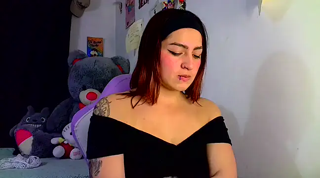 Snapshot of lucycherry__ chatting on March 2025 02:54:01 AM lucycherry online show from March 2025 02:54:01 AM