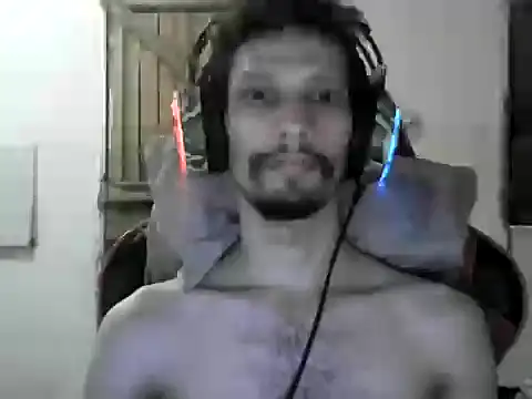 Snapshot of LucasMarcelo85 chatting on January 2025 10:50:01 AM LucasMarcelo85 online show from January 2025 10:50:01 AM