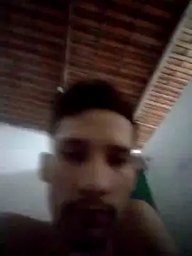 Snapshot of LucasMarcelo85 chatting on January 2025 07:43:02 AM LucasMarcelo85 online show from January 2025 07:43:02 AM