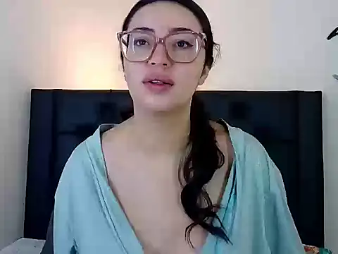 Snapshot of EvoletFMK chatting on March 2026 10:17:02 AM EvoletFMK online show from March 2026 10:17:02 AM