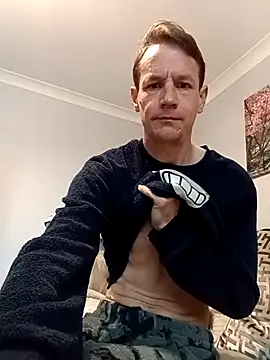 outdoorfun22 online show from April 2026 06:44:02 AM