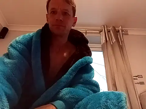 outdoorfun22 online show from April 2026 06:00:02 AM