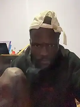 Snapshot of BringBackLostLover chatting on December 2025 01:14:01 AM BringBackLostLover online show from December 2025 01:14:01 AM