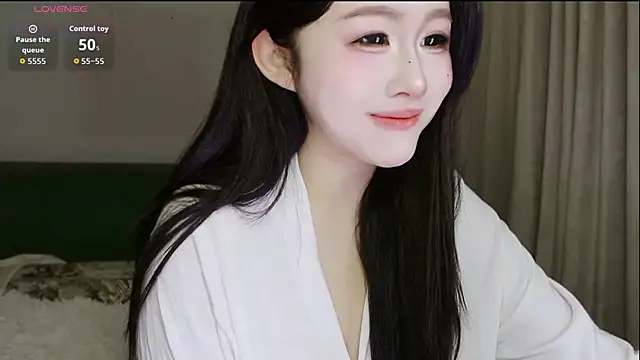 Hazel-11 online show from February 2026 01:43:01 PM