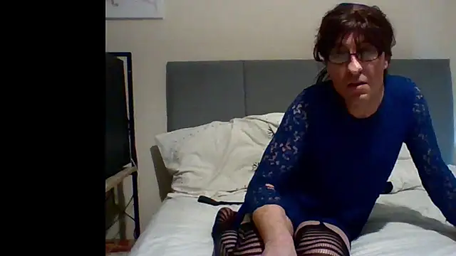 lolaisagoodtime online show from January 2025 01:42:01 AM