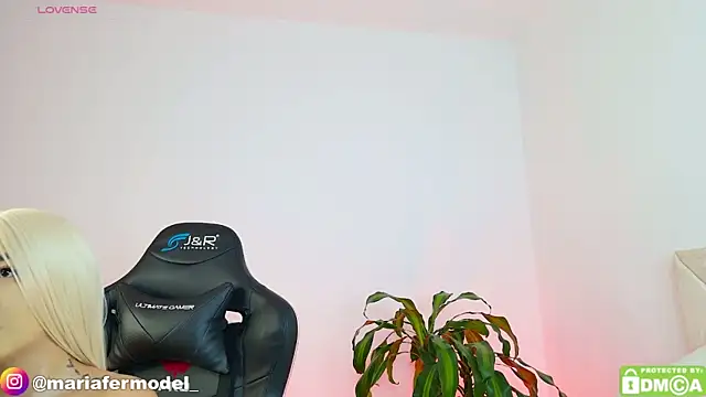 Mariafer05 online show from December 2025 05:10:02 PM