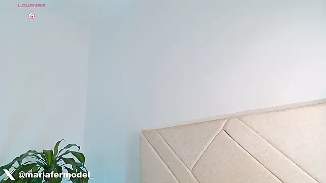 Mariafer05 online show from July 2026 04:23:02 PM