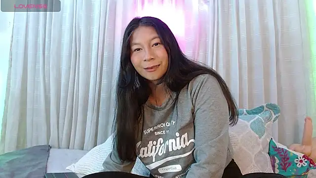 zoewilliams2 online show from December 2025 03:46:01 AM