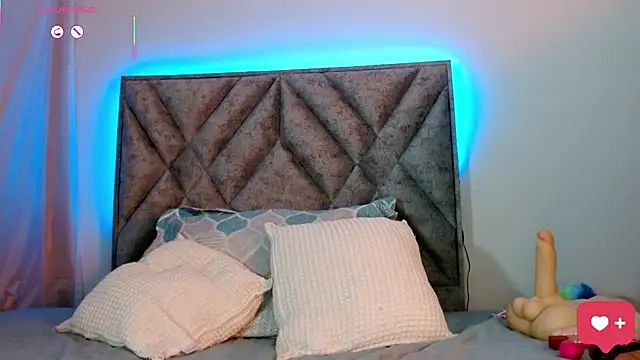 zoewilliams2 online show from June 2026 02:46:02 AM