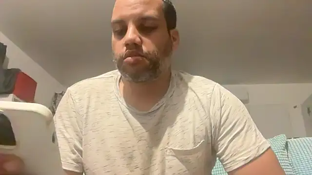 AbsolutMouuah online show from May 2026 01:32:02 AM